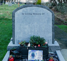 headstone image F17